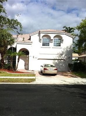 1st image of 614 NW 155th Ter