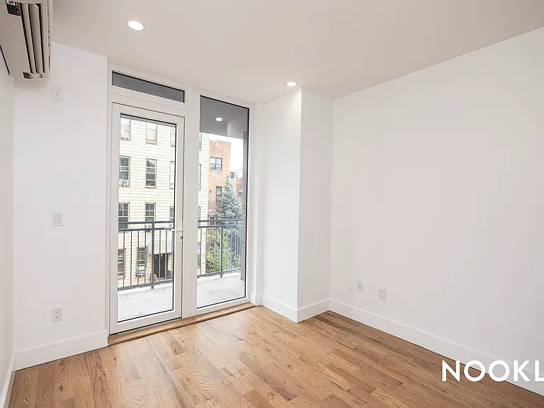 228 N 7th St #207 — Photo 19