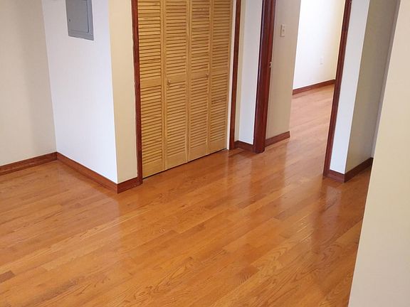 5th image of 1221 Green St #4