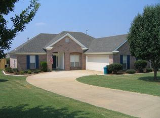 1904 Dundee Dr, Prattville, AL 36066