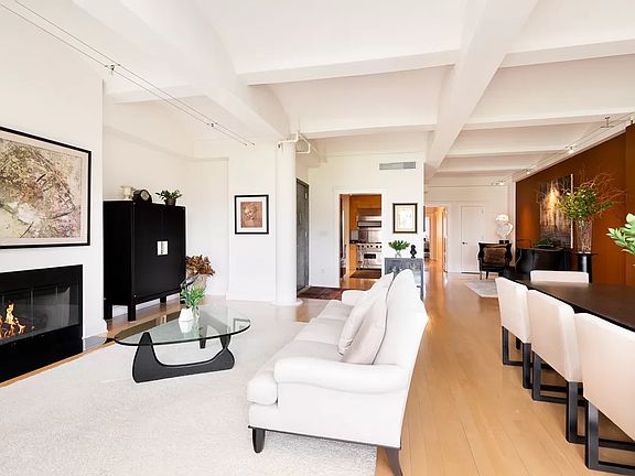 3rd image of 27 N Moore St APT 5D