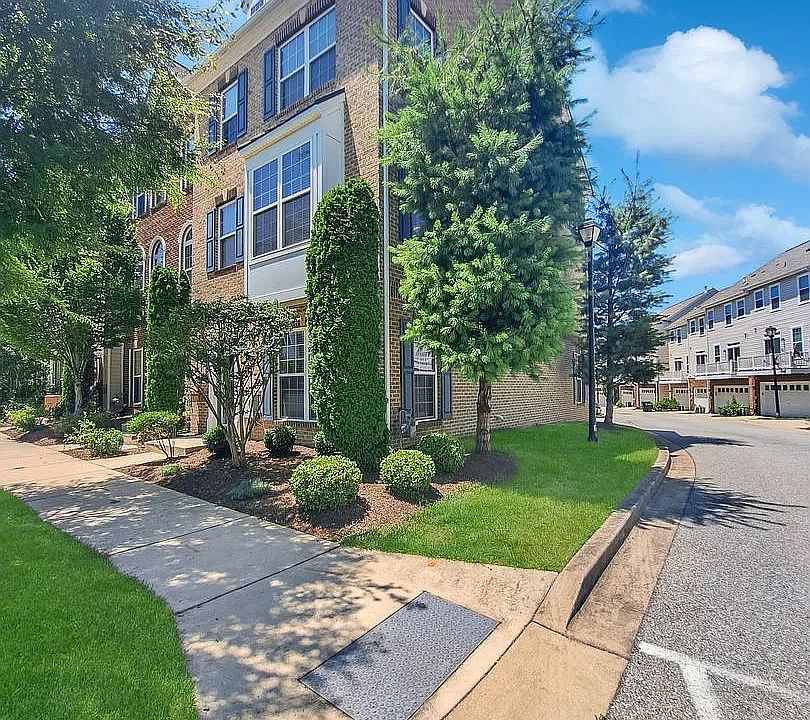 1st image of 1701 Walcott Ln
