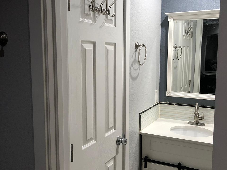 1st image of 760 W Jones Ave #B