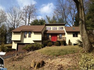 907 Amelia Dr, West Chester, PA 19382