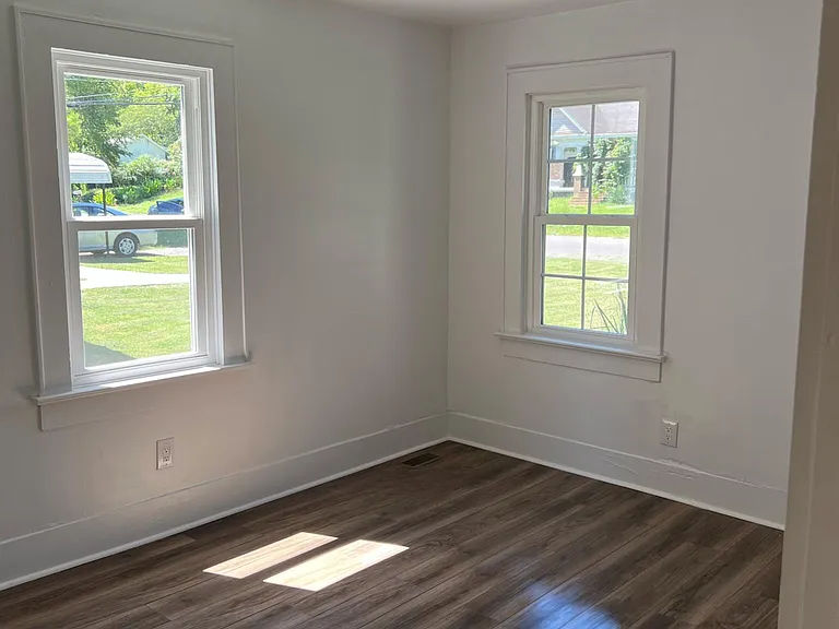 749 Gracey Ave — Photo 11