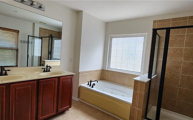 479 Briarfield Xing — Photo 26