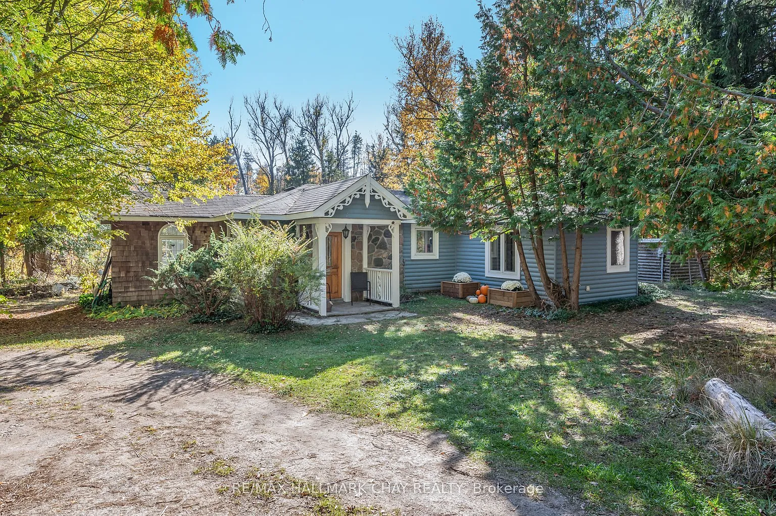 667156 Side Road 20 photo 1