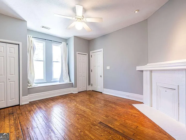 692 Myrtle St NE — Photo 44