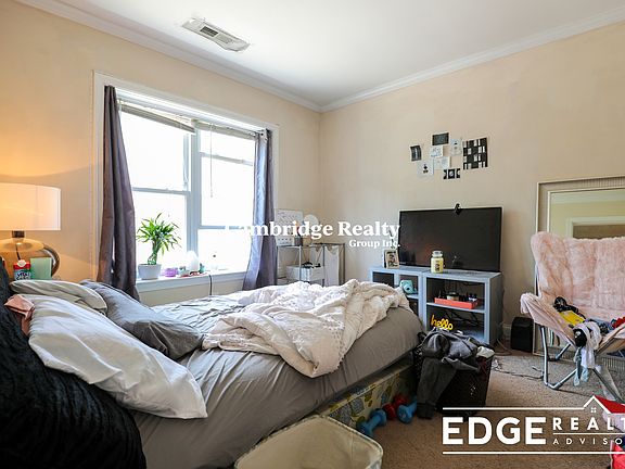 3rd image of 168 Newton St #4T