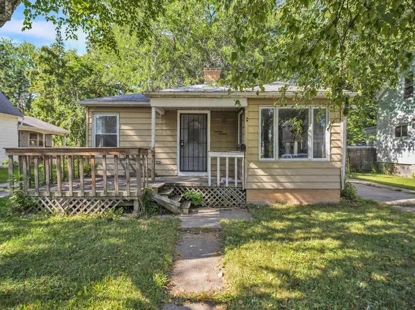 1916 Wood St, Saginaw, MI 48602