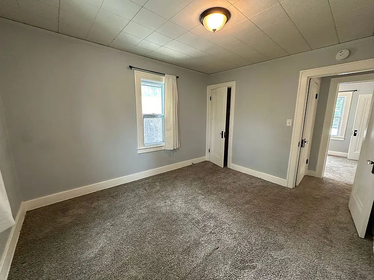 2132 Kalamazoo Ave SE — Photo 13