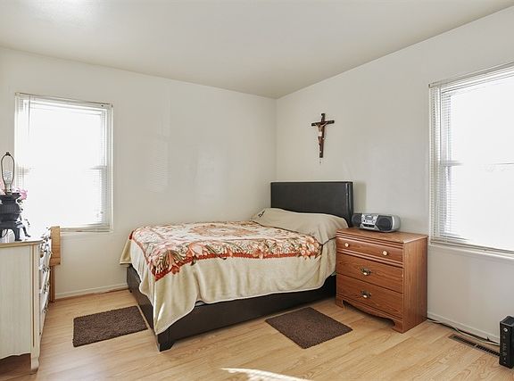 4th image of 217 Cypress Dr