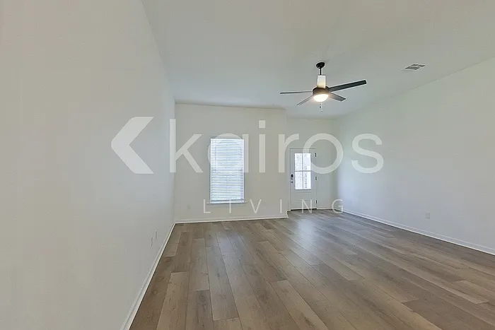 200 Acoustic Ln — Photo 4