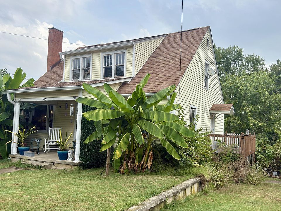 2nd image of 549 Marimon Ave
