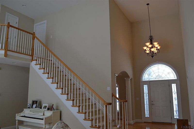 3rd image of 317 DANIELLE Drive