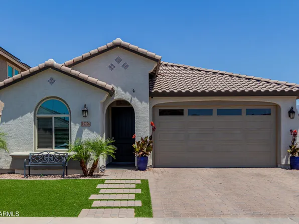 15276 W LATHAM Street, Goodyear, AZ 85338