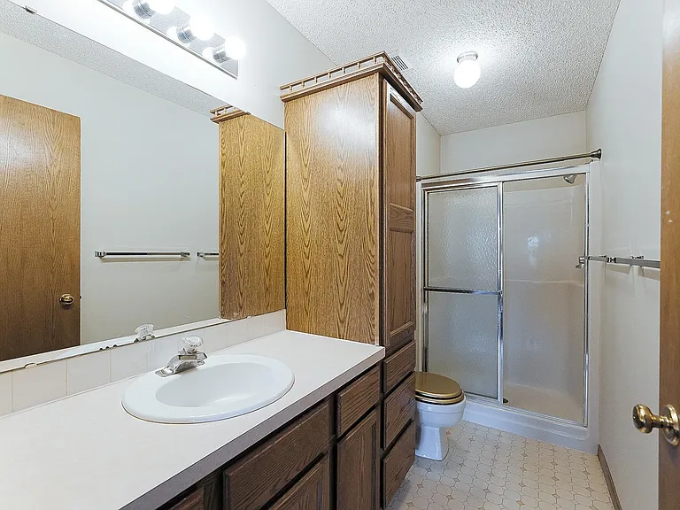 3222 S 51st Pl — Photo 16
