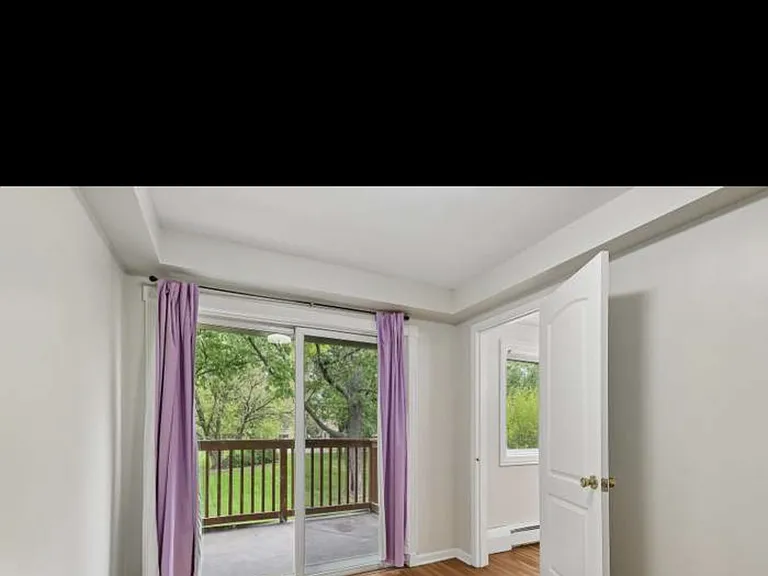 718 W Dempster St #G-106 — Photo 7