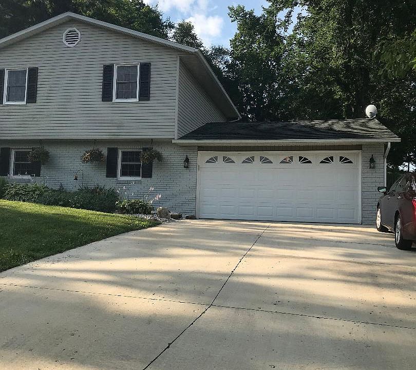 1st image of 382 Deer Trail Dr
