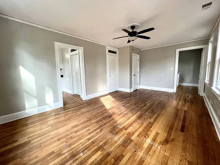 319 Howard St — Photo 11