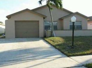 9076 Pine Springs Dr, Boca Raton, FL 33428
