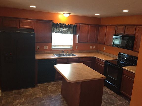 3rd image of 369 Sarava Ln