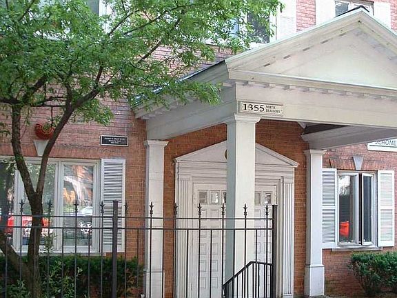 4th image of 1355 N Dearborn St APT 304