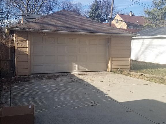 3rd image of 2635 Merrimac Blvd
