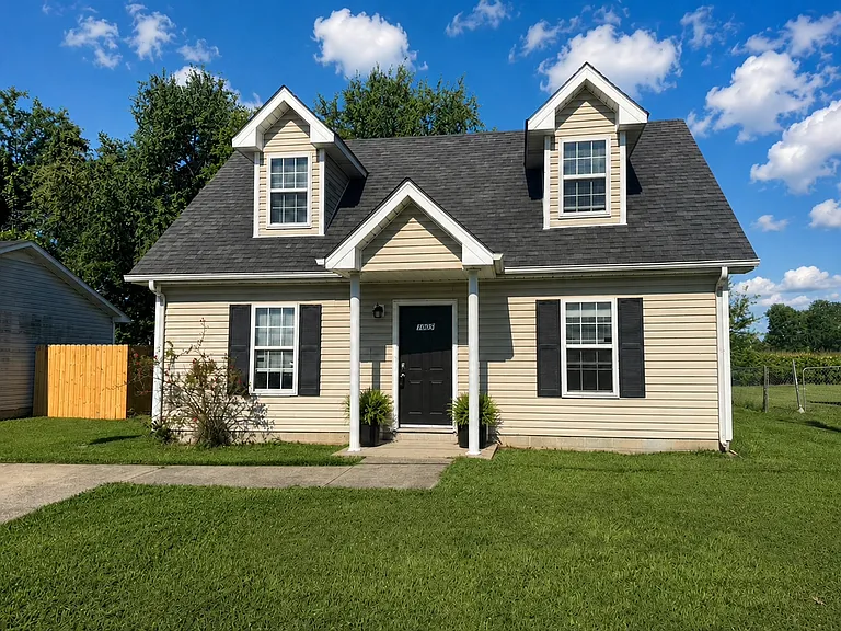 1005 Shadow Ridge Ave — Photo 1