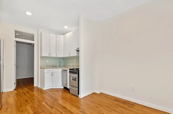 Rented by Dalan Rentals | media 9