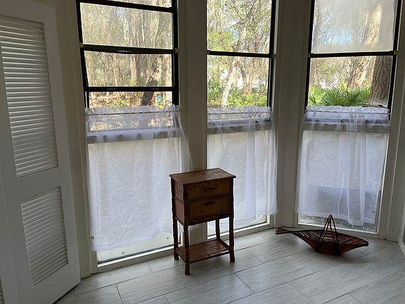 4th image of 900 Wimbledon Dr #900