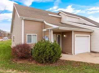 1312 Newfoundland Dr, Manhattan, KS 66503
