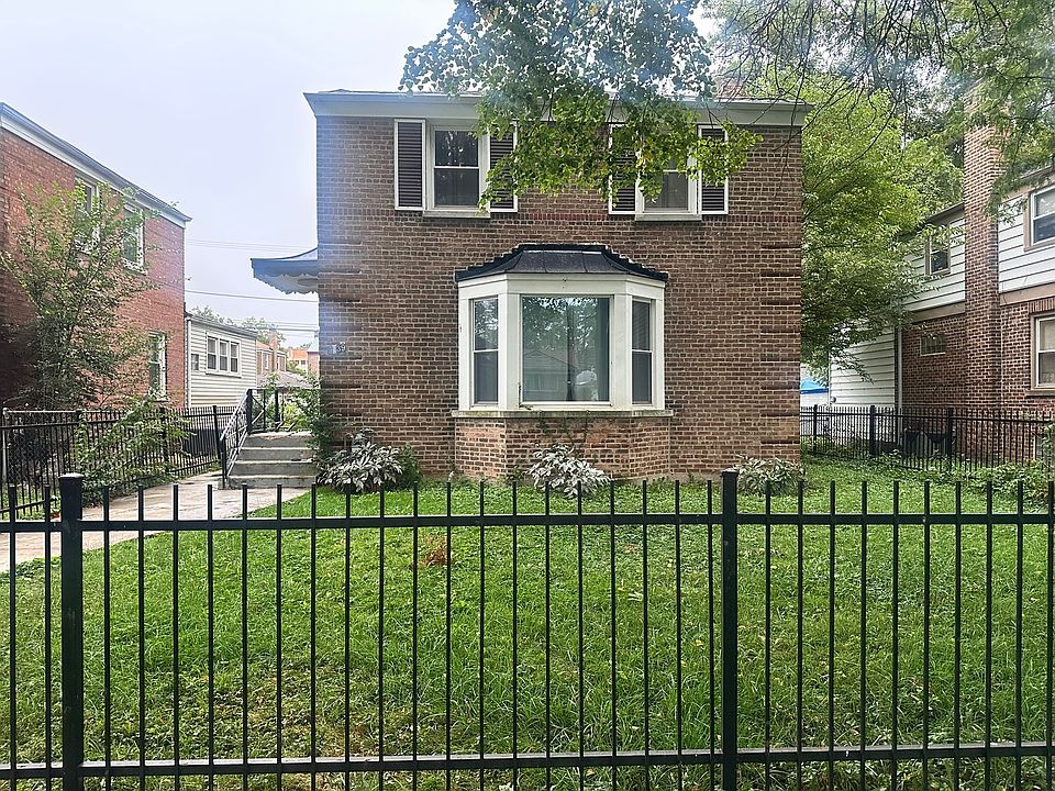 1st image of 9939 S Paxton Ave