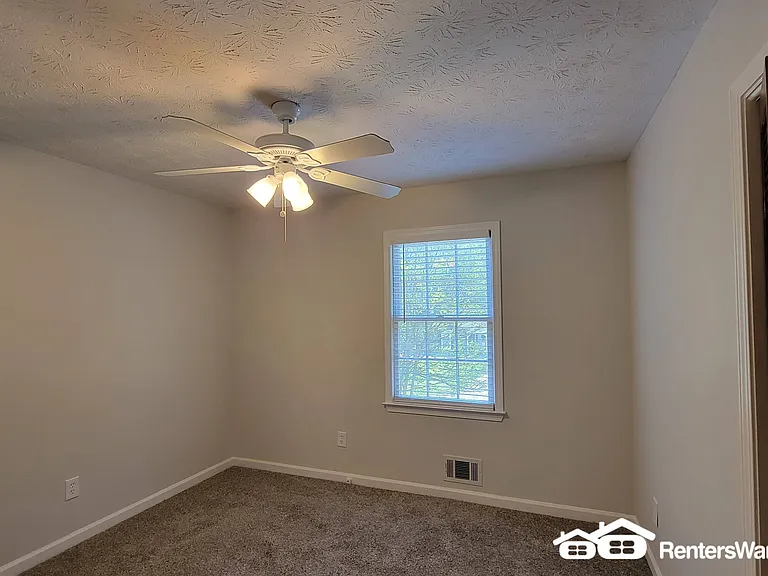 2532 Mistletoe Ln — Photo 23