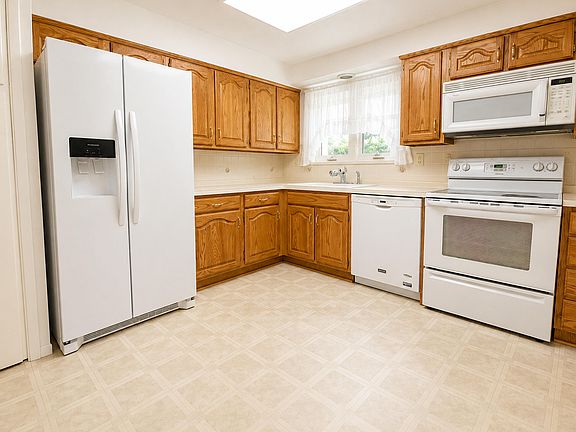 5th image of 7010 Kipling St