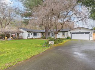 753 W Evans Creek Rd, Rogue River, OR 97537