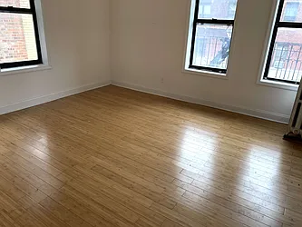 Rented by Tapiro Realty