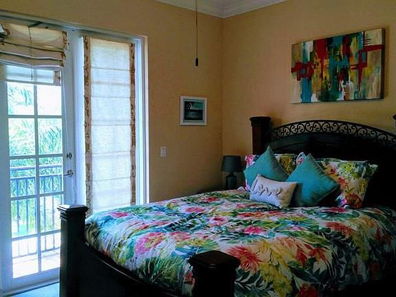 3rd image of 2805 Eagle Rock Cir Unit 1001