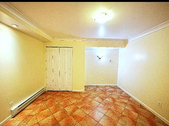 3rd image of 1116 Edgewood Rd