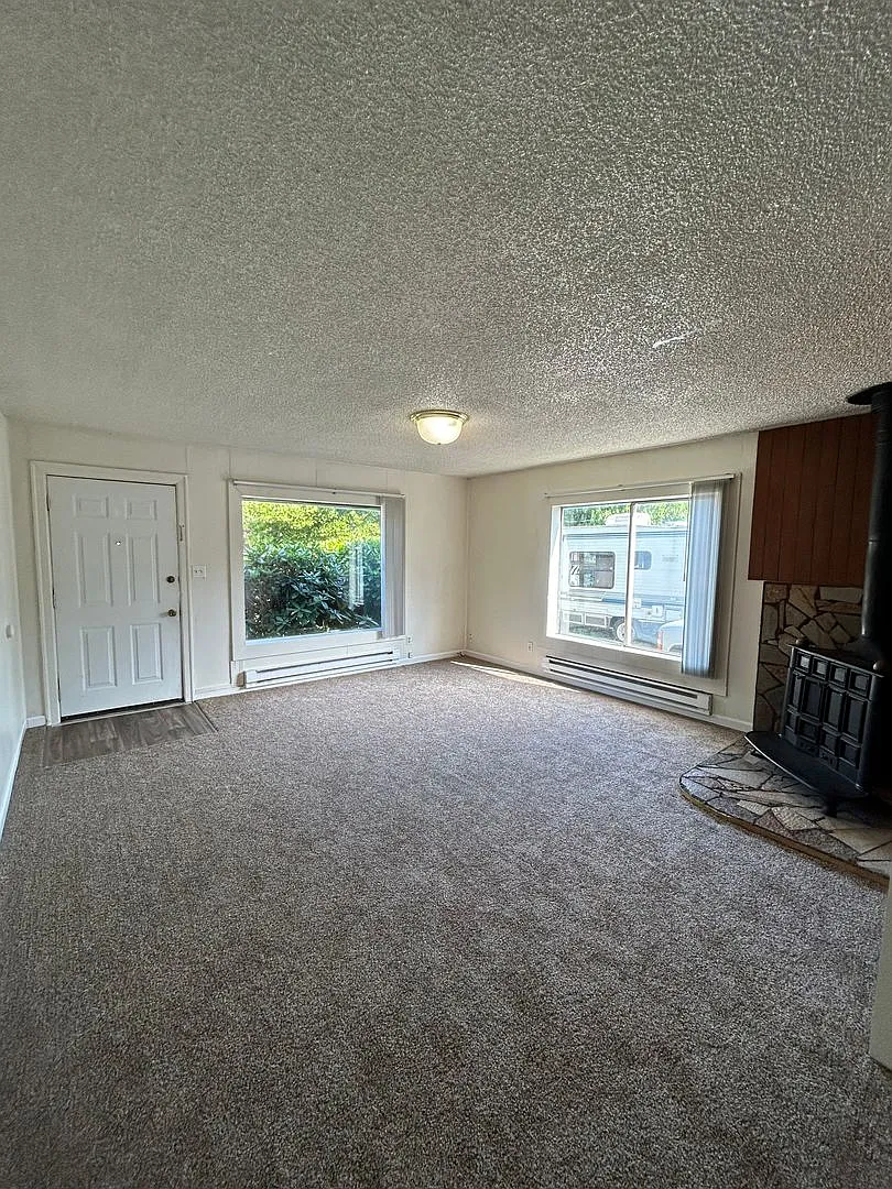 Two Bedroom Home with a Garage and Large Yard — Photo 4