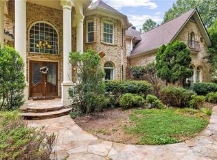 221 Allmond Ln, Alpharetta, GA 30004