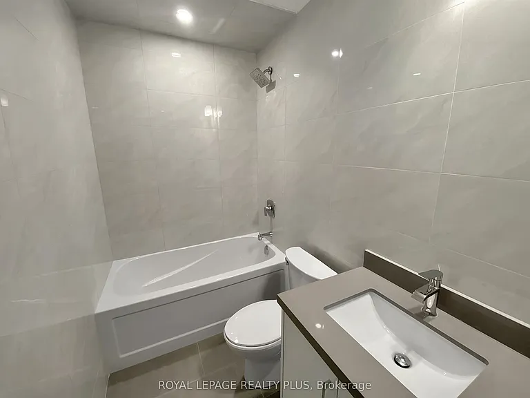 3065 Queen Frederica Dr #402 — Photo 15
