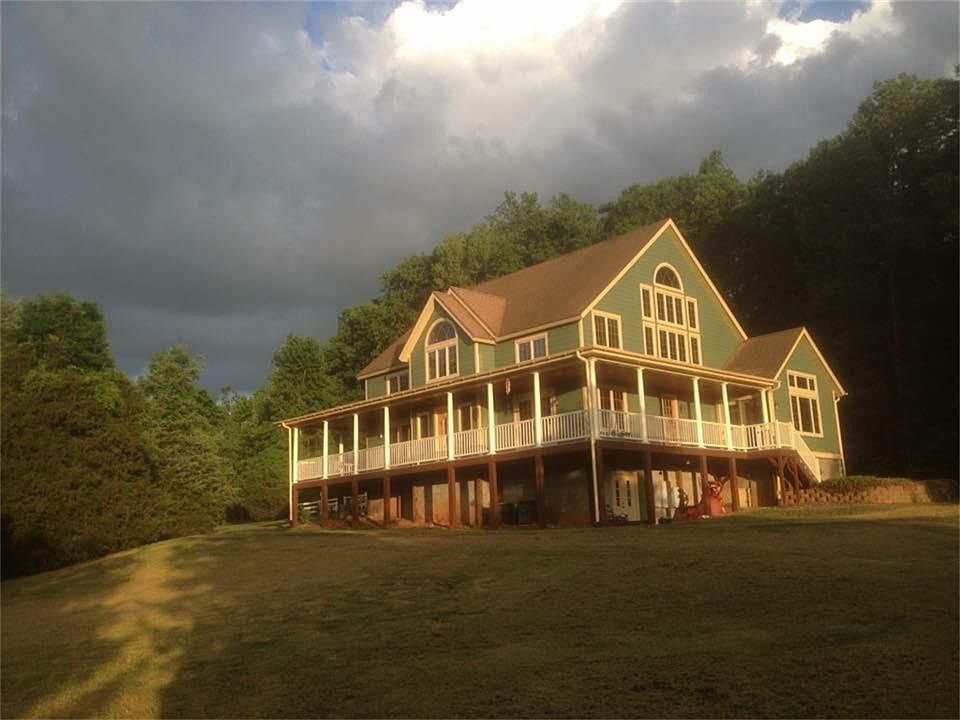 1st image of 6931 Carol Ln