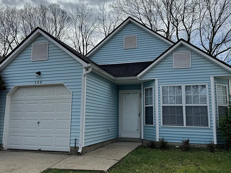 348 Bradford Colony Dr — Photo 1