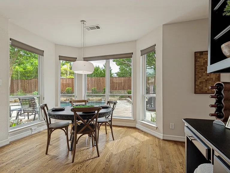 804 Waterbury Ct — Photo 17