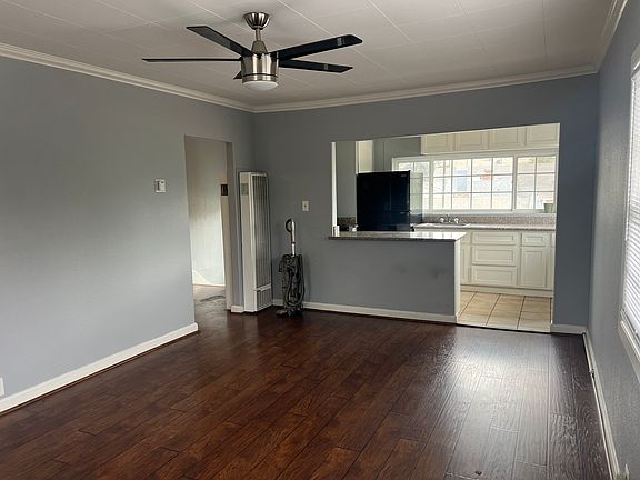 5th image of 758 Victoria Ave #758