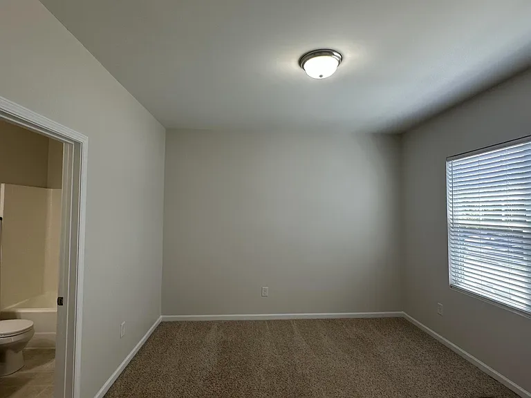 503 Panorama View Loop — Photo 28