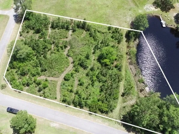 3216 Horseshoe Cove Rd, Waverly, GA 31565