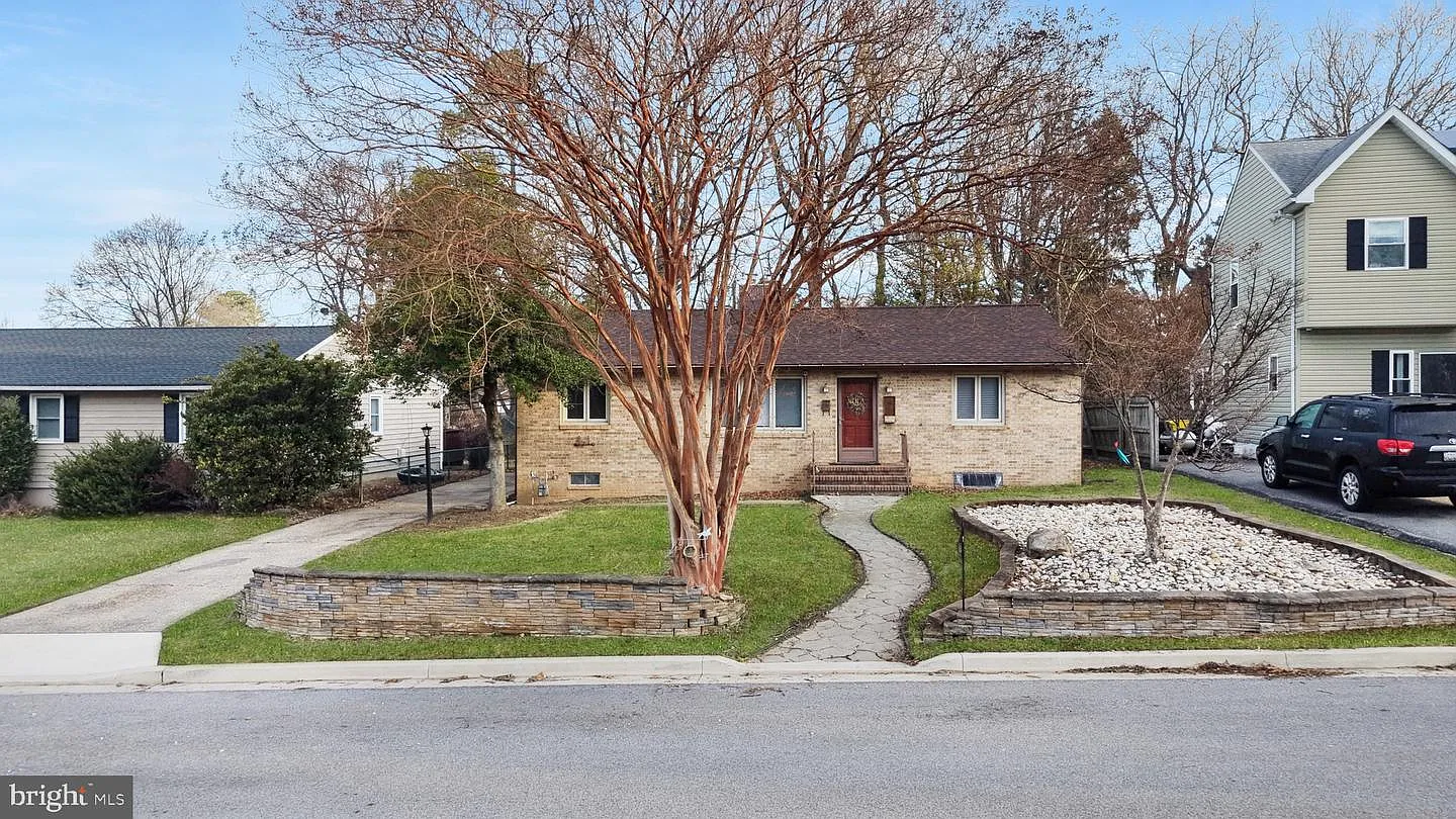 314 Church Cir photo 1