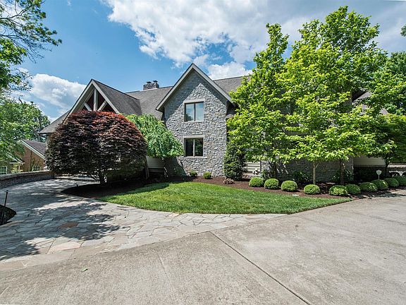 5th image of 3209 Honeyhill Ln